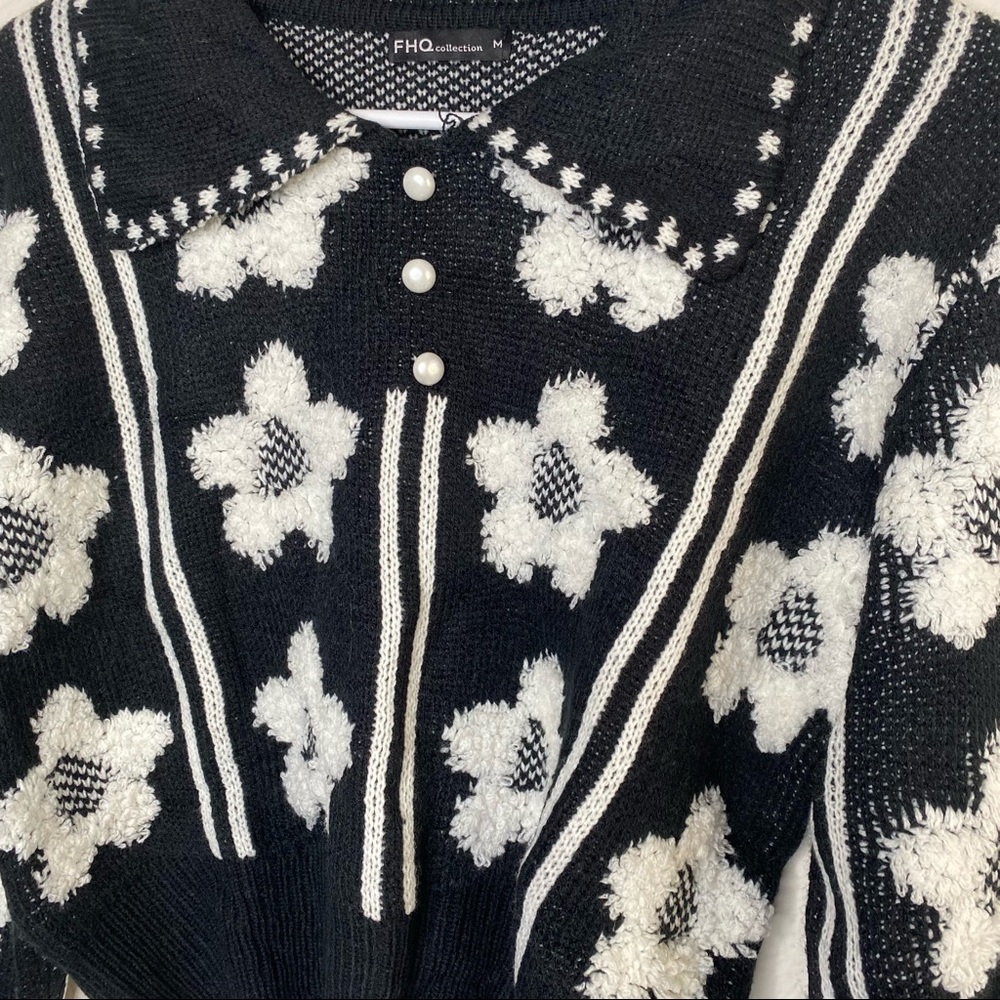 Cute sweater! - Picture 7 of 12